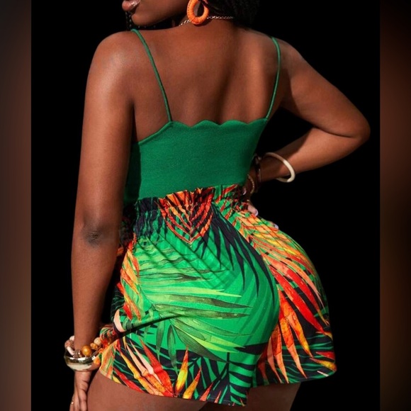 Women's 2pcs/Set
Music Festival & Vacation Bodycon Cami Top And Loose Shorts - Picture 2 of 2